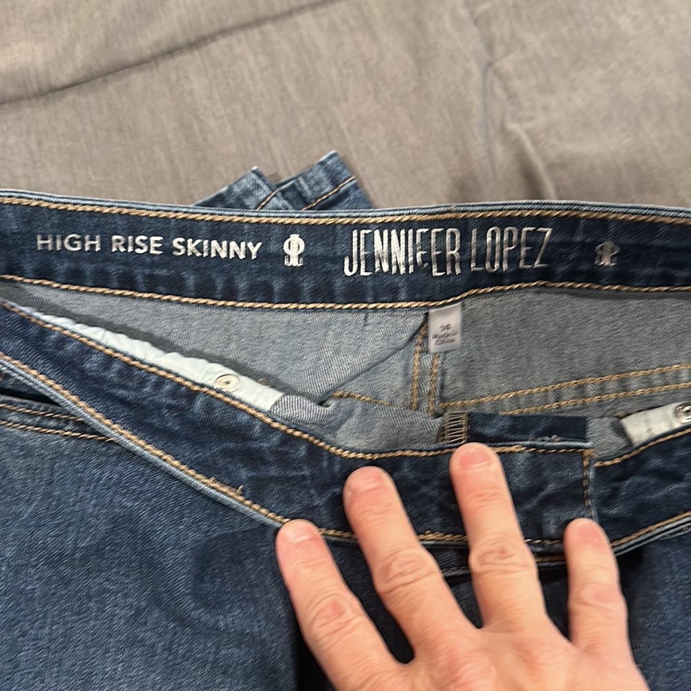 JLO high rise skinny jeans - Picture 3 of 3